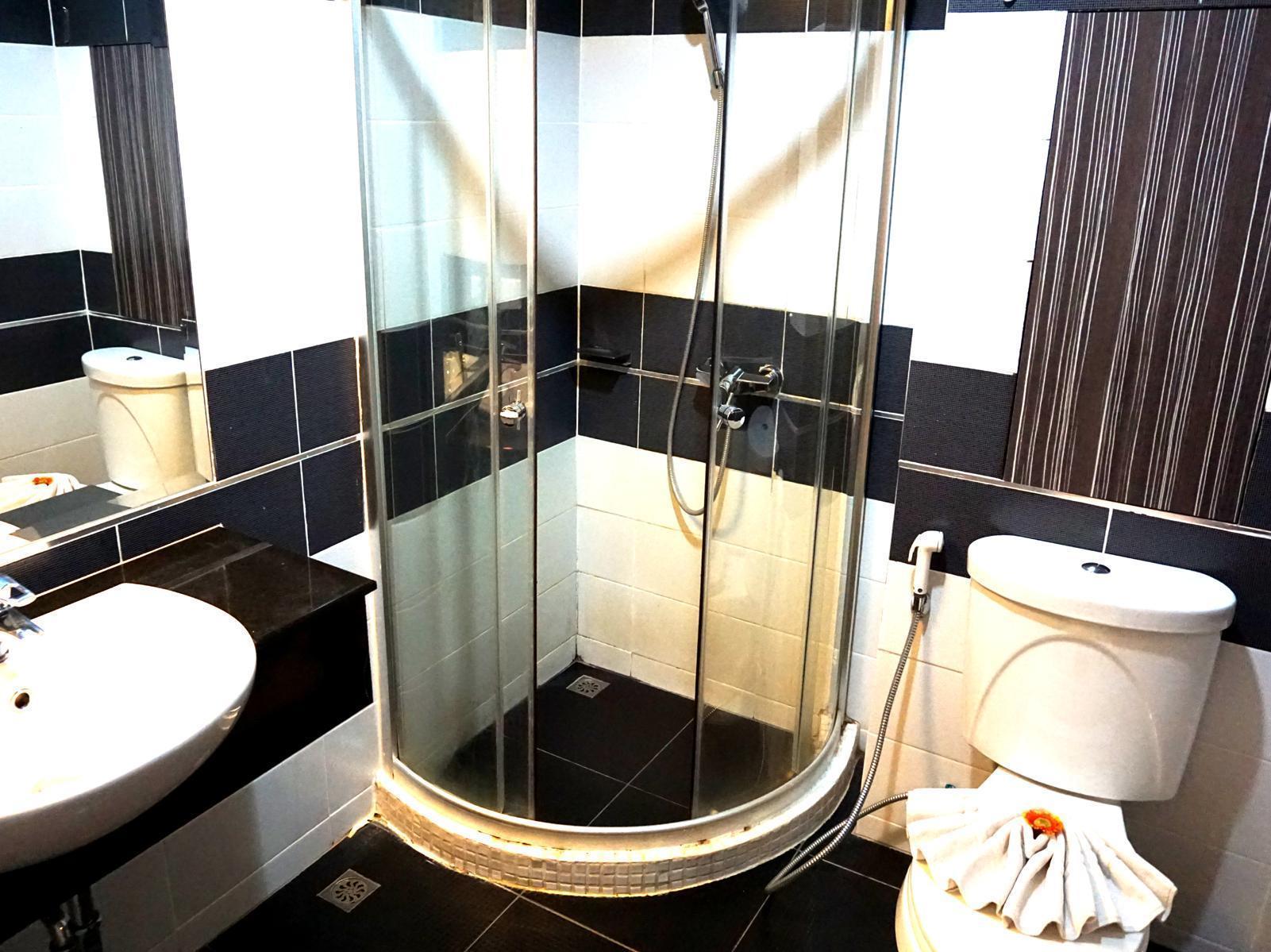 Aya Place Pattaya Extérieur photo